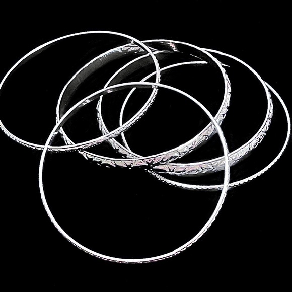 Silver-Toned Bangles - Picture 4 of 6